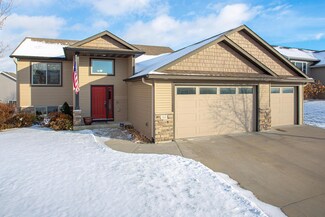 466 51st Ave NW, Rochester, MN 55901