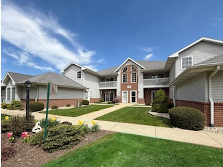 1284 Village Centre Dr Unit 5, Kenosha, WI 53144