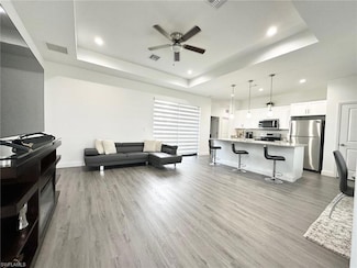 933 Oxford Ave S, Lehigh Acres, FL 33974