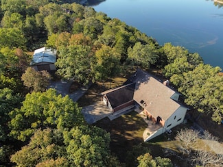 301 Monticello Rd, Galena, MO 65656