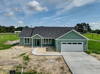 411 SW 24th Ave, Trenton, FL 32693