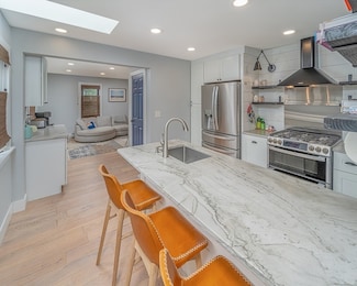 19 Jefferson St, Newburyport, MA 01950