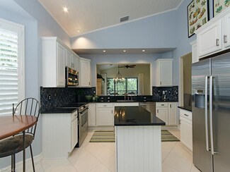 6061 Ashford Ln Unit 503, Naples, FL 34110