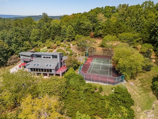 3411 Kings Cove Ln, Chattanooga, TN 37416
