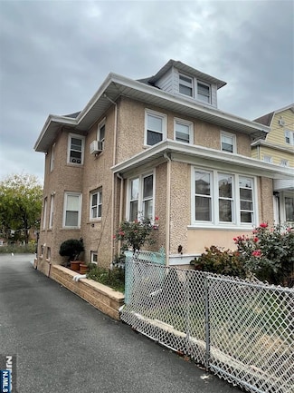 25 Park Ave, Passaic, NJ 07055