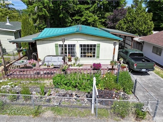 847 Vista Ct, Reedsport, OR 97467