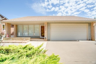 2534 Homestead Rd, Enid, OK 73703