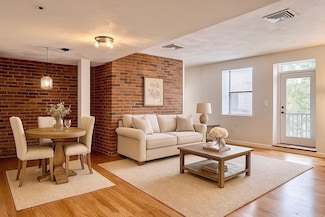 155 Kendrick Ave Unit 306, Quincy, MA 02169