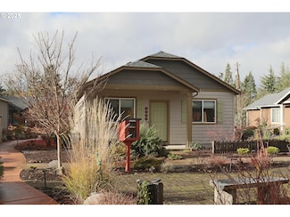 3023 Hummingbird Ln, Eugene, OR 97405