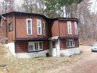 3 Boyd Dr, Sabattus, ME 04280