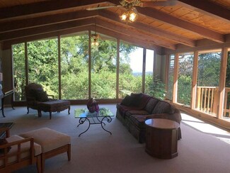 21109 Brush Rd, Los Gatos, CA 95033