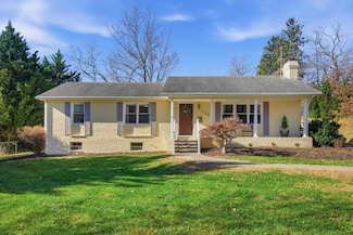 110 Hammett Ave, Radford, VA 24141