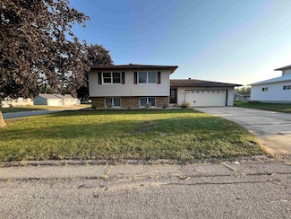 724 17th Ave, Gilbertville, IA 50634