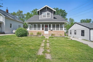 3712 SW 8th St, Des Moines, IA 50315