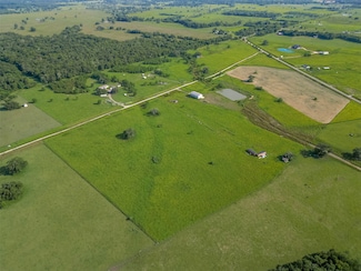 811 County Road 164, Boling, TX 77420