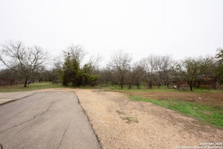 11207 Amhurst Dr, San Antonio, TX 78213