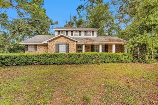 29526 W Hawthorne Dr, Spring, TX 77386