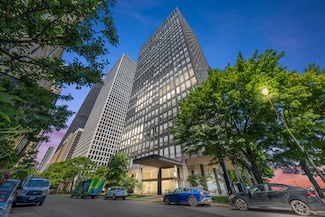 860 N Lake Shore Dr Unit 8L, Chicago, IL 60611