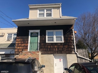 343 Wagaraw Rd, Hawthorne, NJ 07506