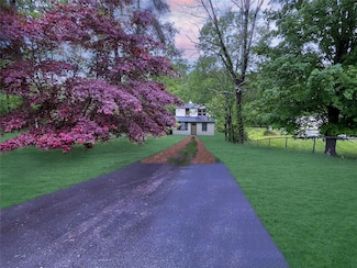 94 Highland Ave, Fallsburg, NY 12789
