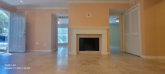 1880 White Oak Dr Unit 137, Houston, TX 77009