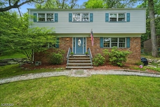 23 Glenwood Dr, Montville, NJ 07045
