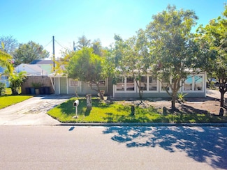 5626 28th Ave S, Gulfport, FL 33707