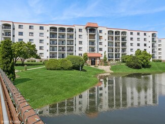 375 Plum Creek Dr Unit 309, Wheeling, IL 60090