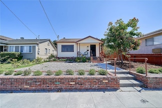 867 W 24th St, San Pedro, CA 90731