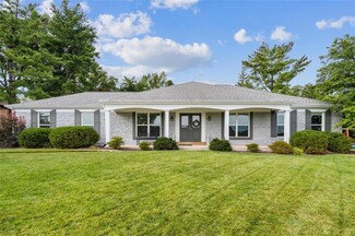 359 Country Glen Ln, Saint Louis, MO 63141
