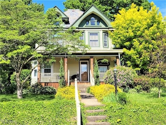 517 N 10th St, Cambridge, OH 43725