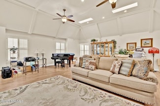 123 Sun Season Rd, Santa Teresa, NM 88008