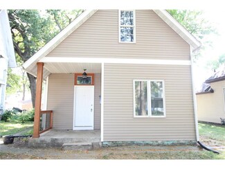 1619 C Ave NE, Cedar Rapids, IA 52402