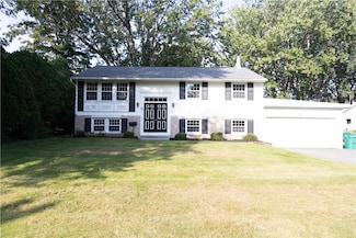 21 Yorktown Dr, Rochester, NY 14616