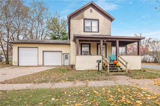 739 Broadway St, Eau Claire, WI 54703
