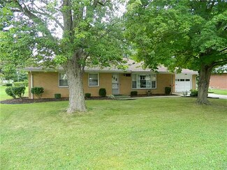 606 Maple St, Stryker, OH 43557