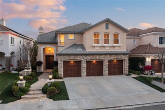 6260 Marquis Ct, Oak Park, CA 91377