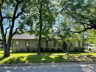 214 S Cedar Ave, Broken Arrow, OK 74012
