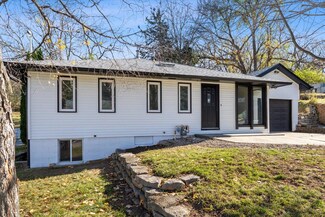 445 Midland Dr, Council Bluffs, IA 51503