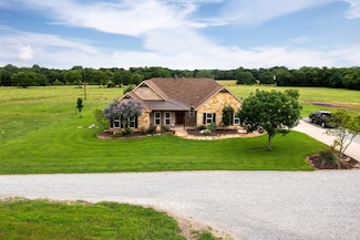 191 Bell, van Alstyne, TX 75495