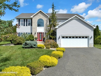 19 Maryann Place, Toms River, NJ 08753