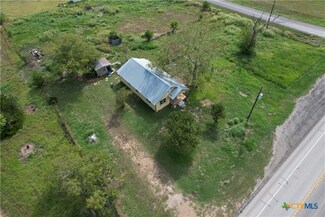 5077 State Highway 111 W, Yoakum, TX 77995