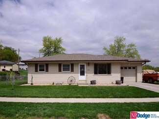 9304 Meredith Ave, Omaha, NE 68134