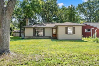 312 Linwood Ave, Stevens Point, WI 54481
