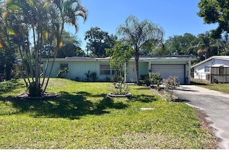 15 5th Ave, Vero Beach, FL 32962