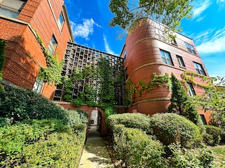 7425 N Sheridan Rd Unit GE, Chicago, IL 60626