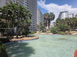 210 174th St Unit L18, Sunny Isles Beach, FL 33160