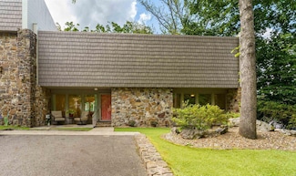32 Calanas Ln, Hot Springs Village, AR 71909