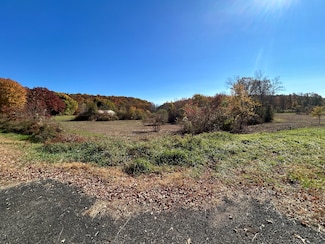 21 Newgate Rd, East Granby, CT 06026