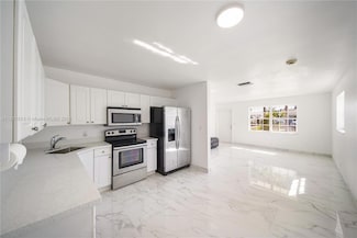 2709 NW 54th St, Fort Lauderdale, FL 33309
